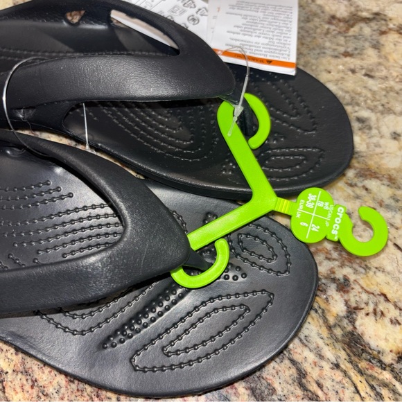 CROCS Women’s Kadee II Flip NWT - Picture 10 of 13